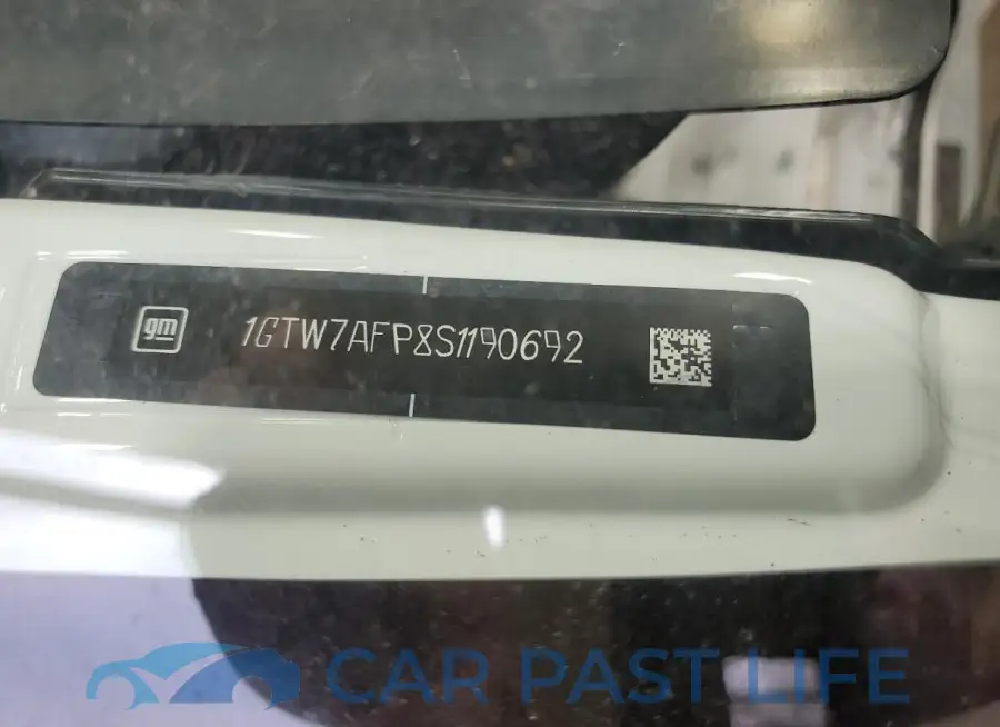 1GTW7AFP8S1190692# 14