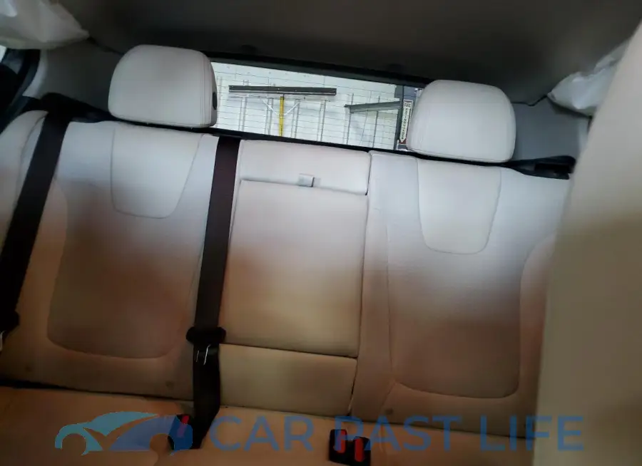 KL4MMESLXMB103876# 10