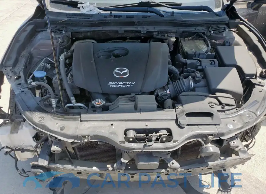 3MZBM1J70GM267190# 11