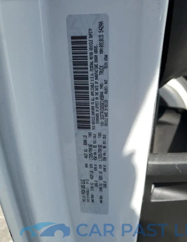 3C6TRVDG5GE105844# 13