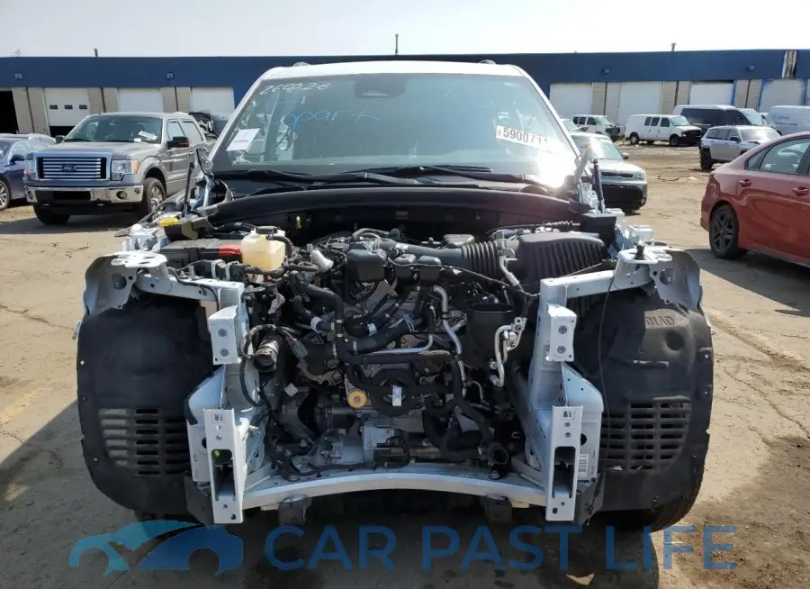 1C4RJHAG8RC260026# 5