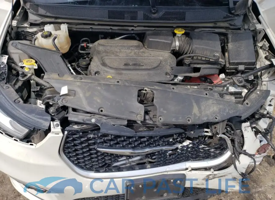 2C4RC3PG2MR604101# 12