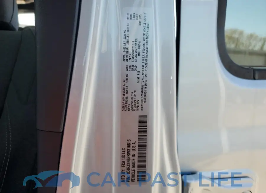 1C4RJXN62RW316813# 14