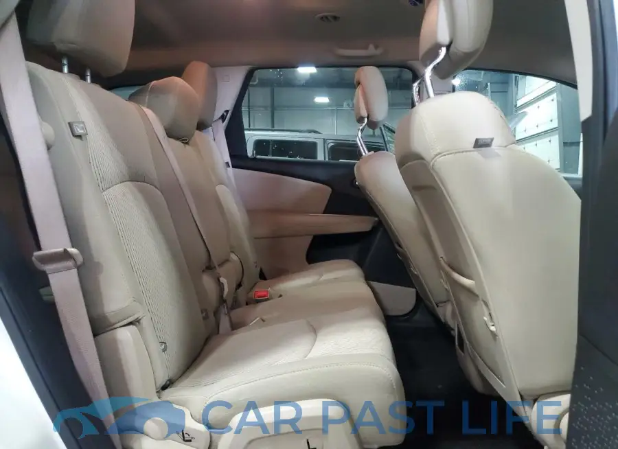 3C4PDCAB7LT261119# 11
