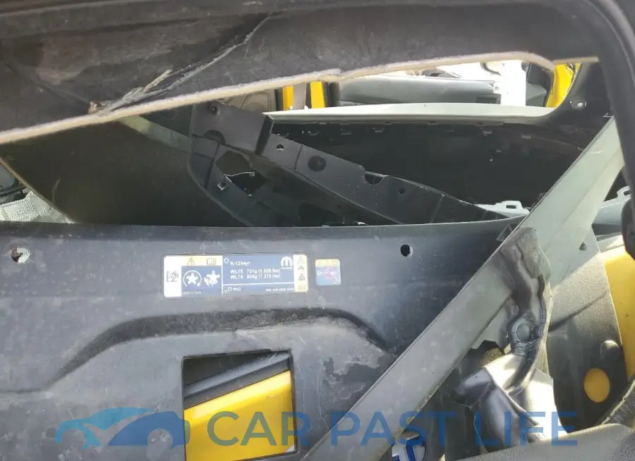 2C3CDXGJ9HH589747# 12