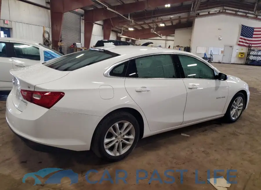 1G1ZD5ST4JF132587# 3