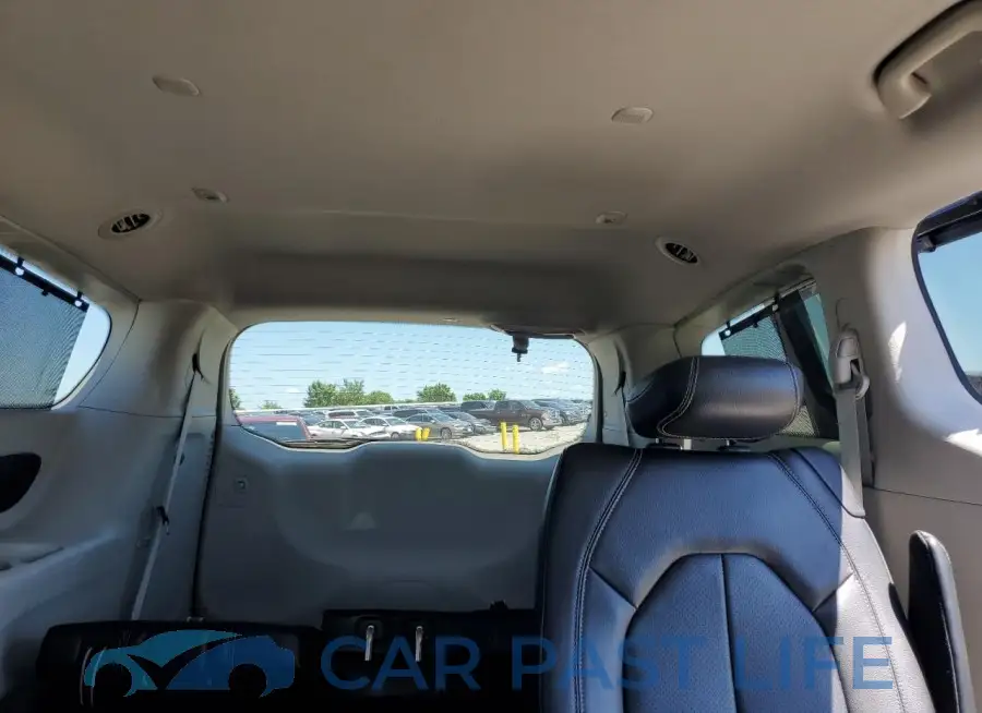 2C4RC1BG7NR141806# 10