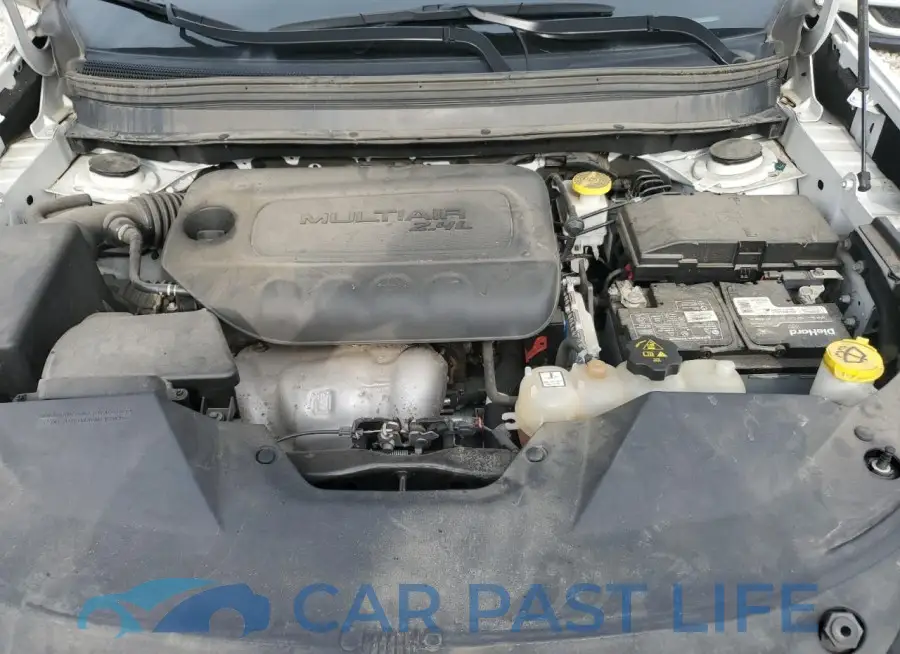 1C4PJLCB6MD211180# 12