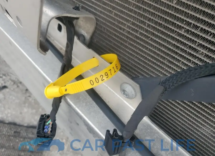 WDC0J8KB9JF433383# 12