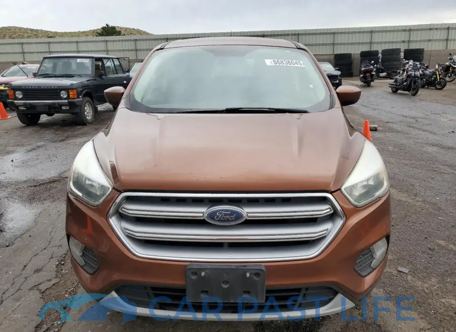 1FMCU9GD0HUA61329# 5