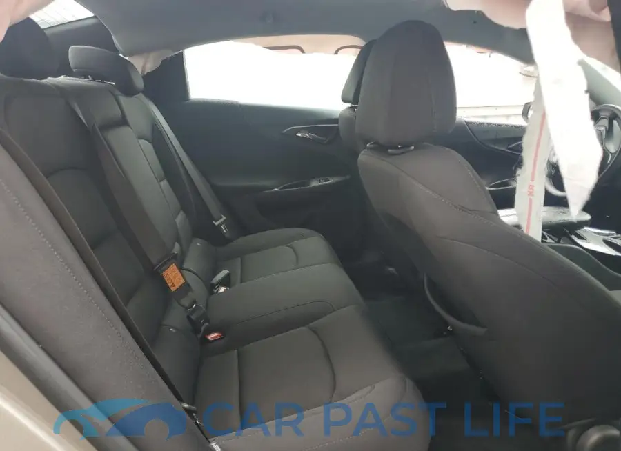 1G1ZD5ST1RF140688# 10