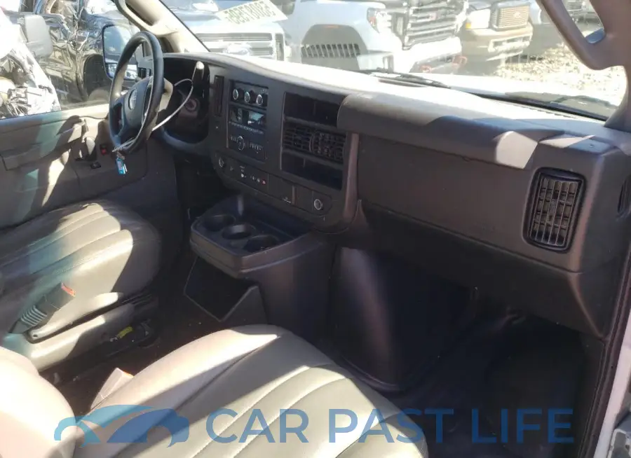 1GTW7AFP7L1251435# 8