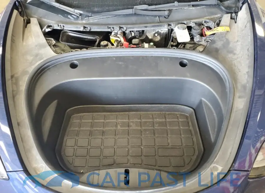 5YJ3E1EA5NF185452# 11