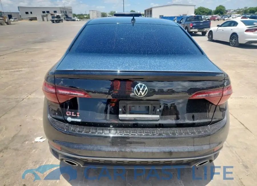 3VW2T7BU1RM102875# 6