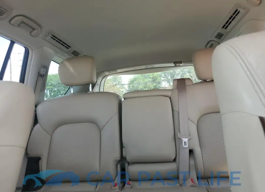 JN8AY2NC8J9553976# 10
