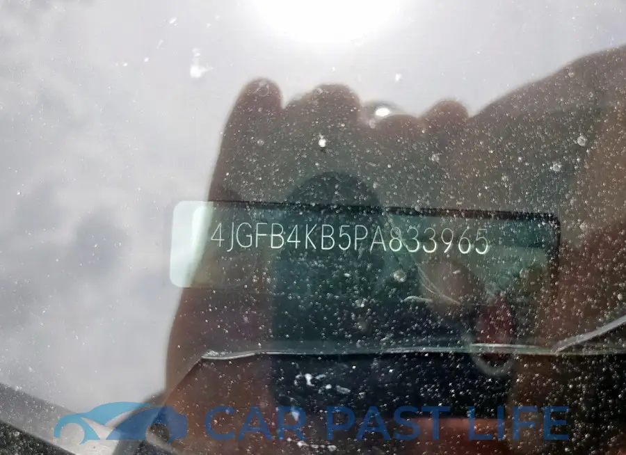 4JGFB4KB5PA833965# 13