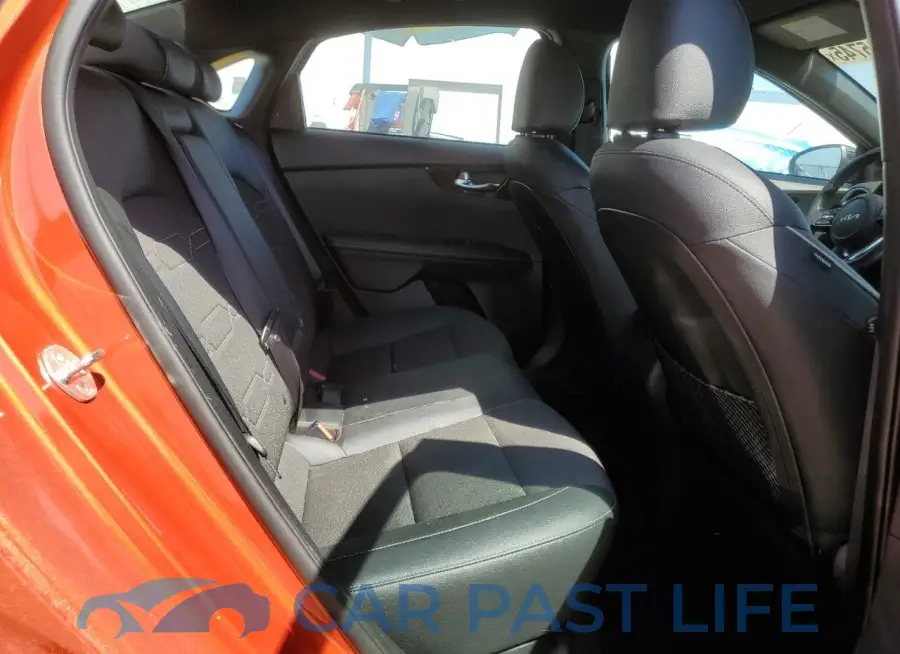 3KPF54AD5PE601815# 10