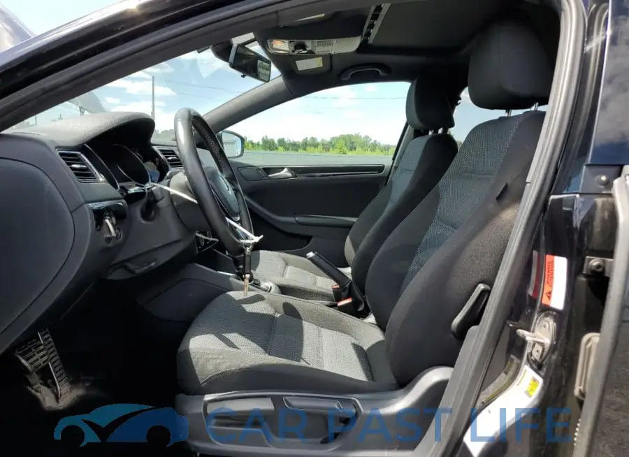 3VWD07AJ9GM417090# 7