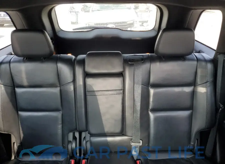 1C4RJFBG7JC200570# 10