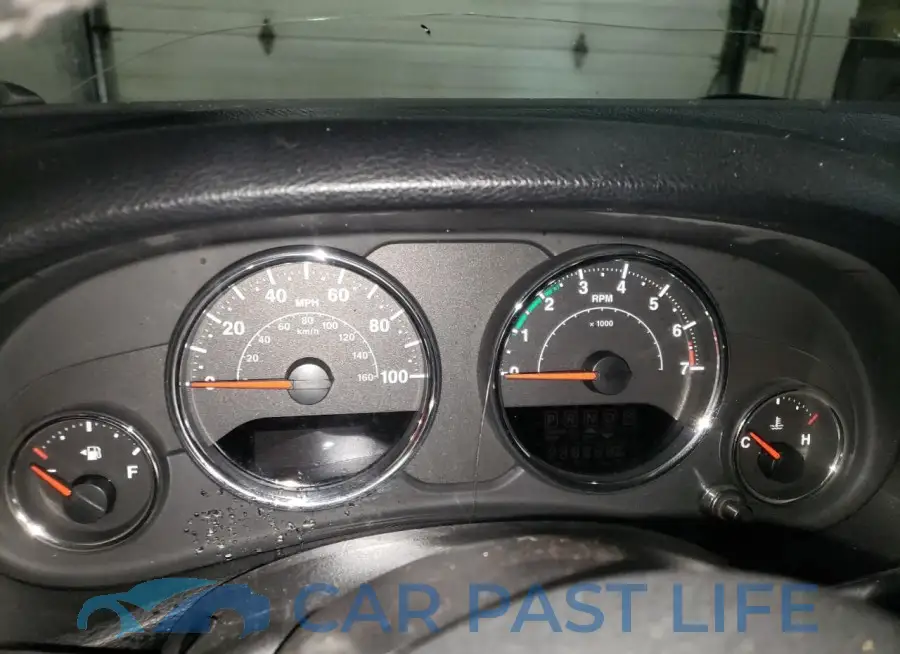 1C4HJWDG9JL925743# 9
