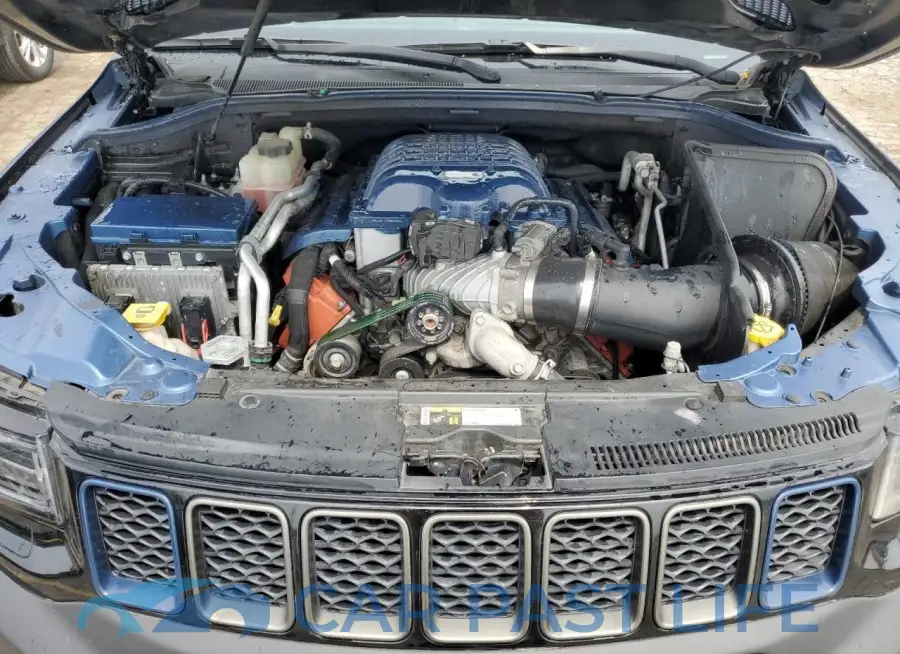 1C4RJFN92JC318555# 12