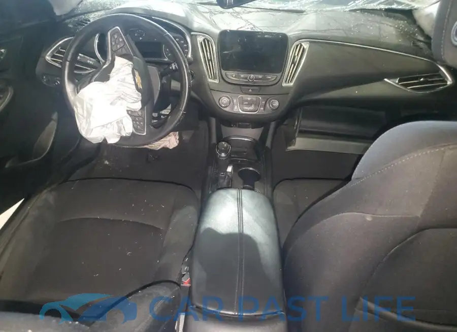 1G1ZD5ST2JF209683# 8