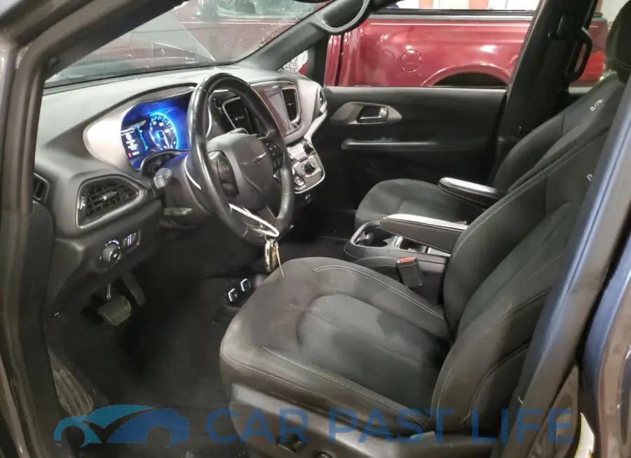 2C4RC1FG1JR315714# 7