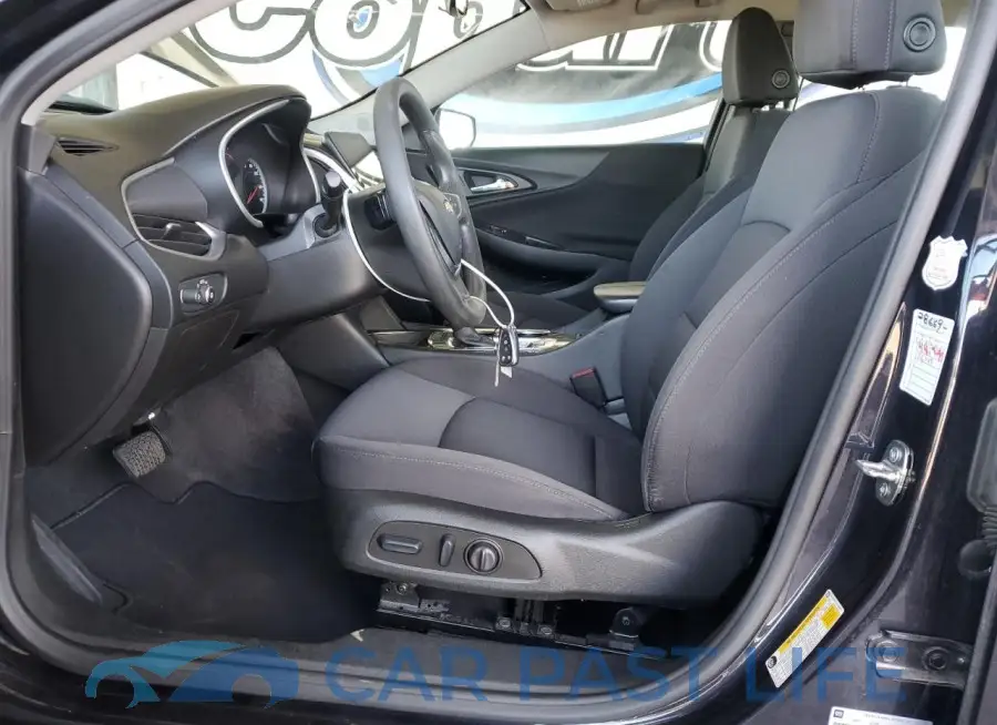 1G1ZD5ST1PF183800# 7