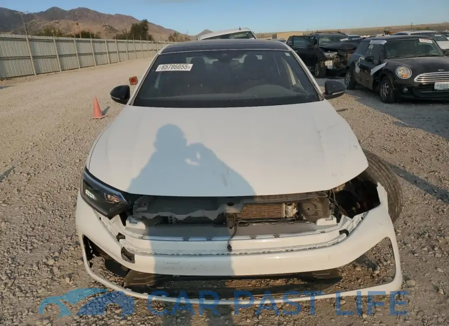 3VW1T7BU9RM038225# 5