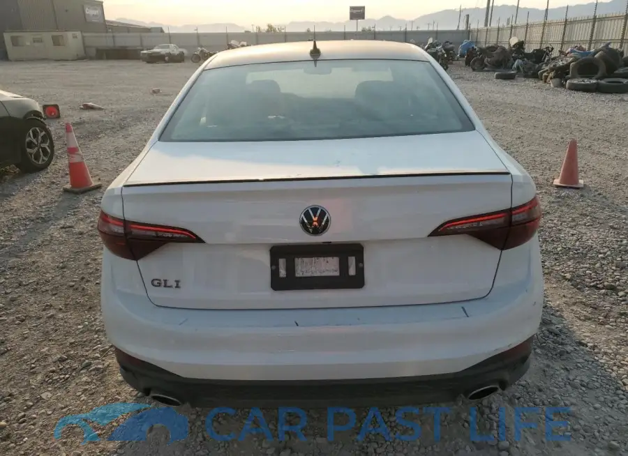 3VW1T7BU9RM038225# 6
