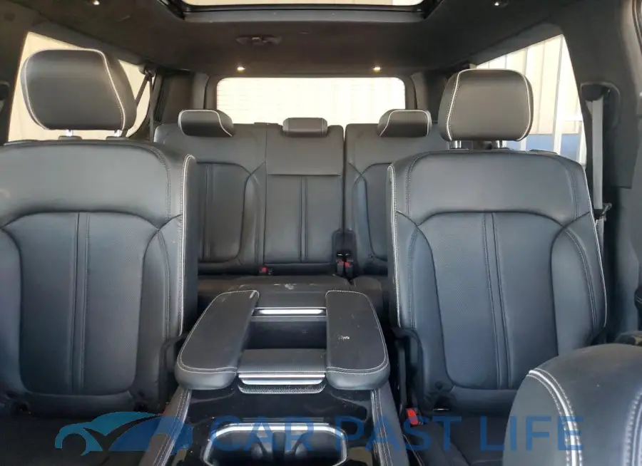 1C4SJSFPXRS132562# 10