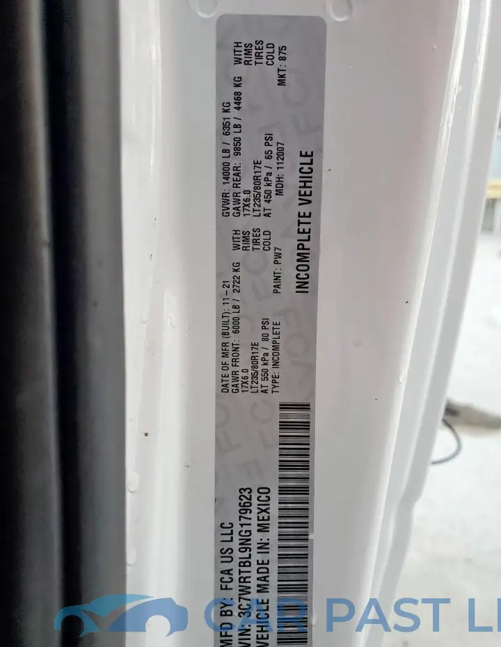 3C7WRTBL9NG179623# 12
