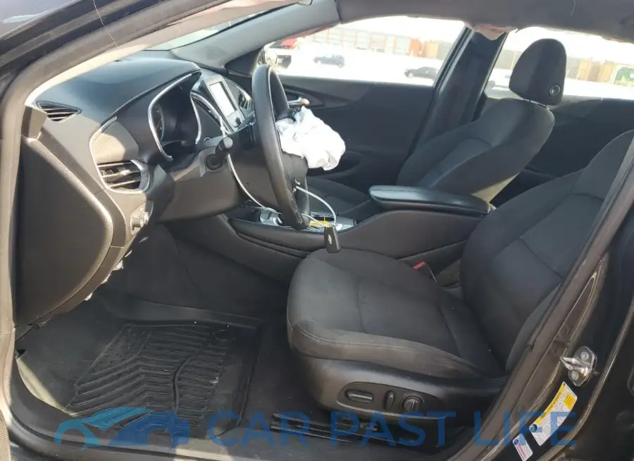 1G1ZD5ST1JF256493# 7