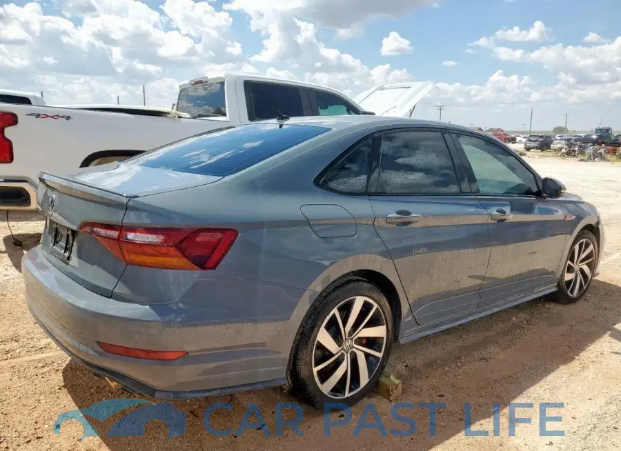 3VW5T7BU4KM186631# 3