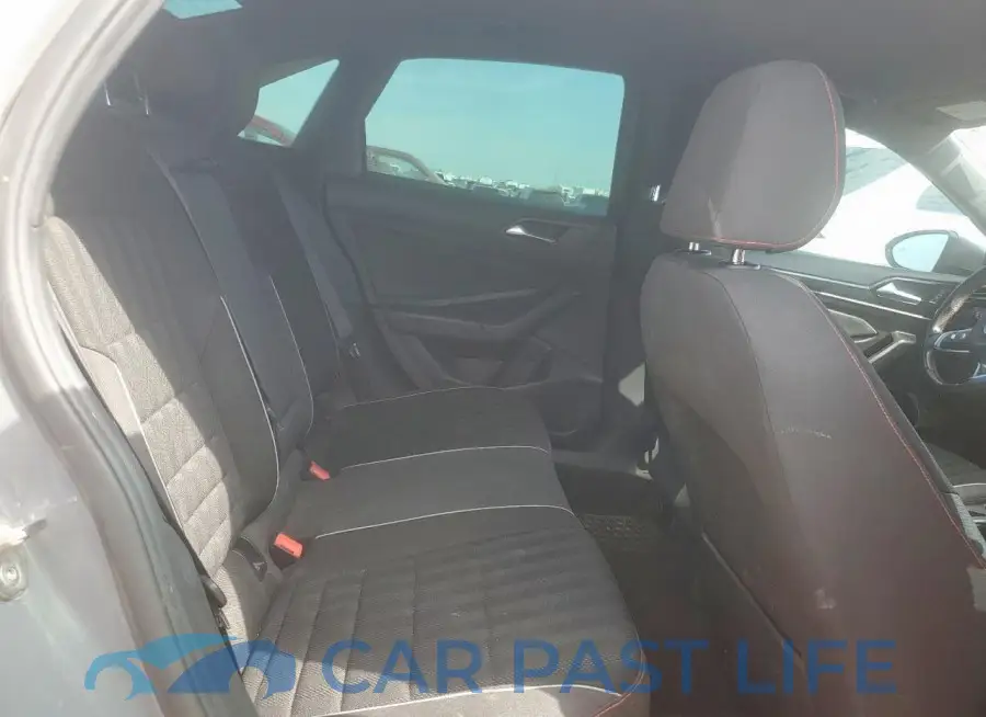 3VW5T7BU4KM186631# 10