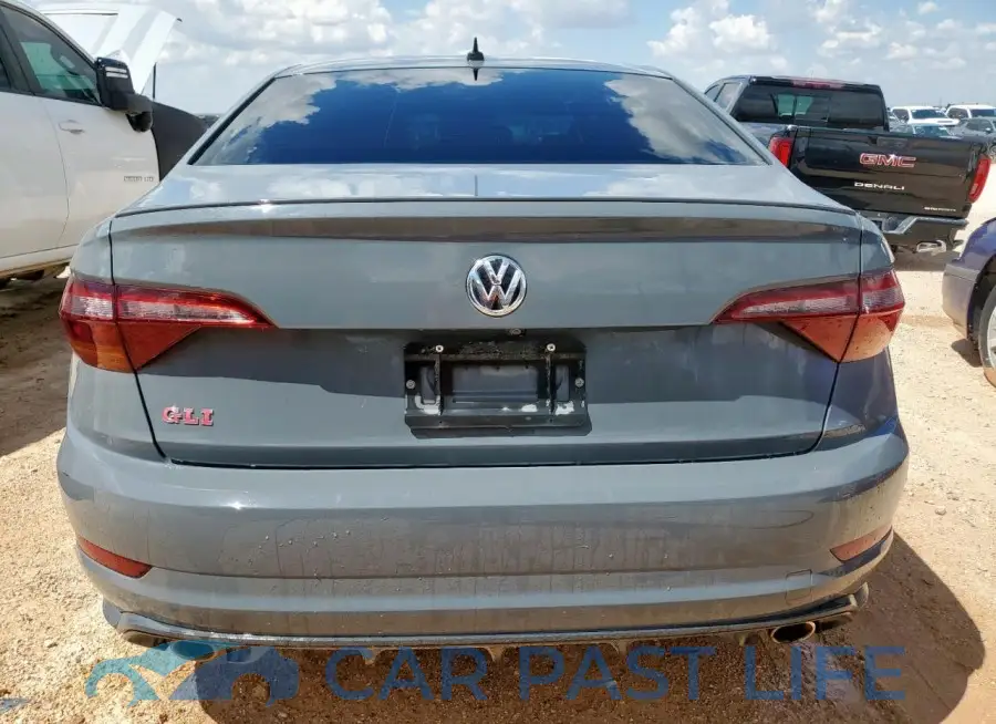 3VW5T7BU4KM186631# 6