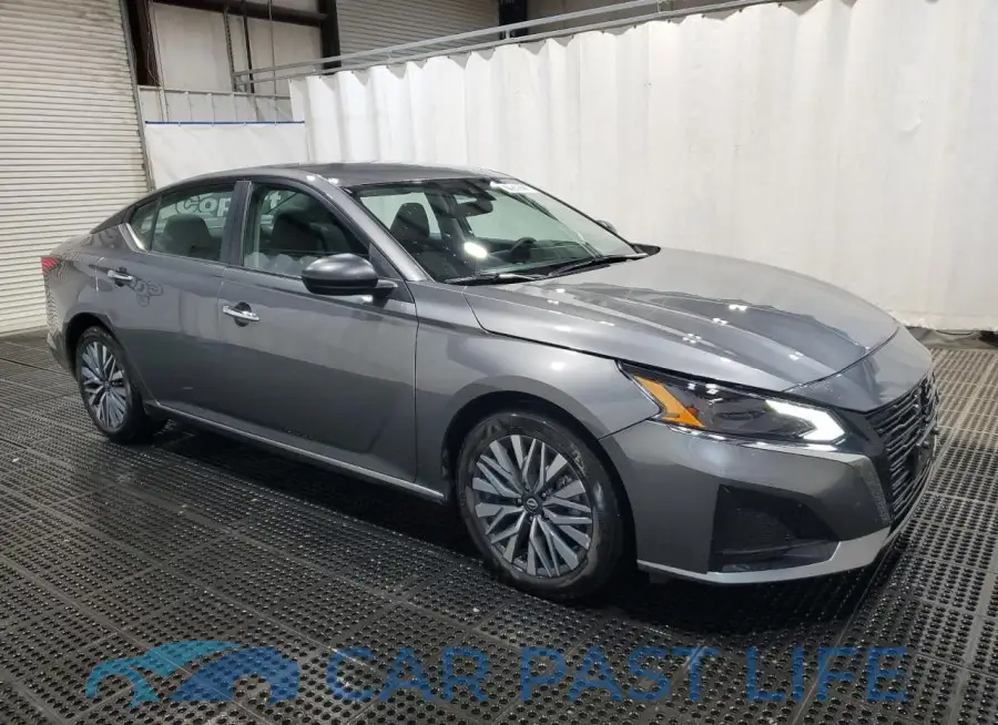 1N4BL4DV6SN404753# 4