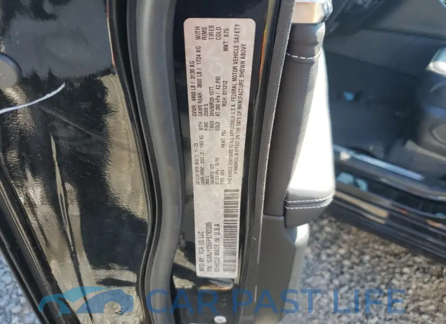 1C4RJYD66P8792085# 13