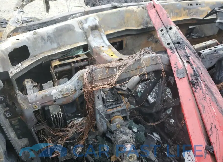 2C3CDXGJ5LH197163# 9