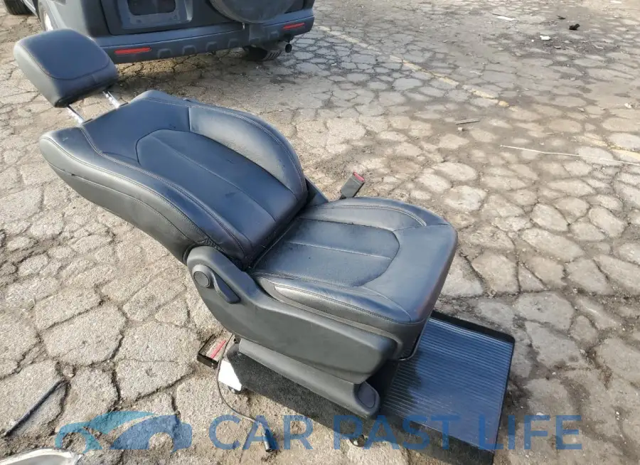 2C4RC1BG3JR258096# 13