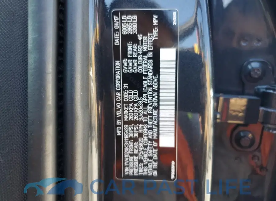 YV4102XK3H1185428# 13