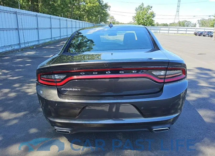 2C3CDXBGXPH571672# 6