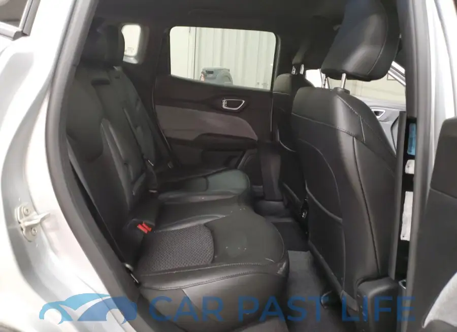 3C4NJDBN6RT175193# 10