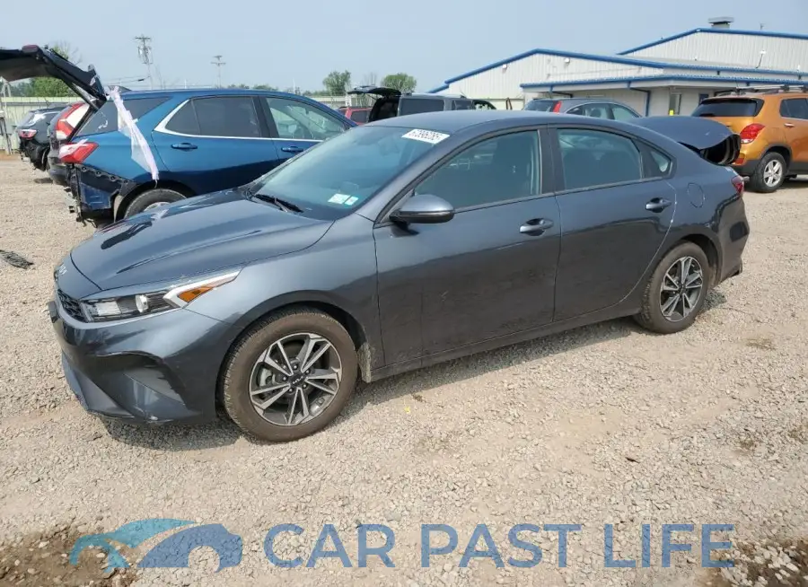 3KPF24AD9RE827416# 1