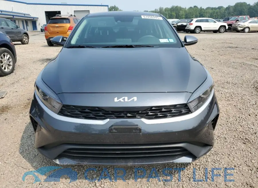 3KPF24AD9RE827416# 5