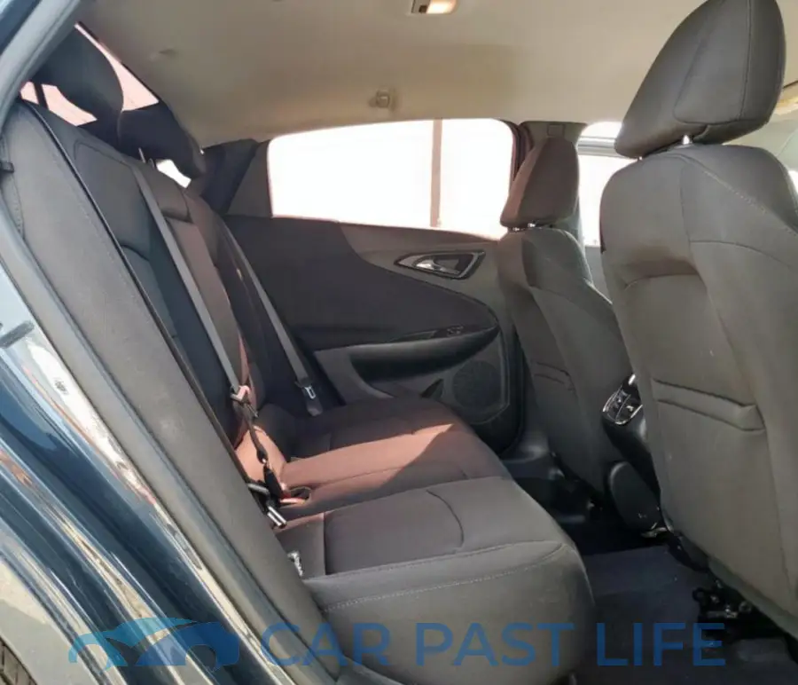 1G1ZD5ST3KF212500# 10