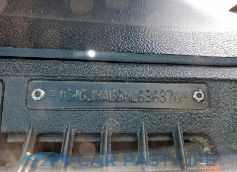 1C4GJWAG6HL636376# 12