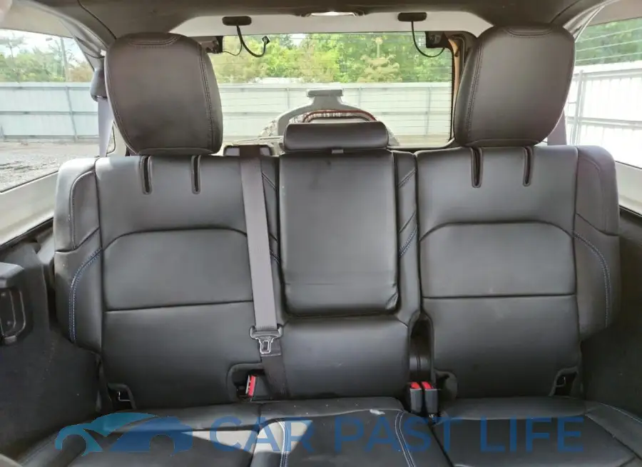 1C4RJXR62RW147693# 10