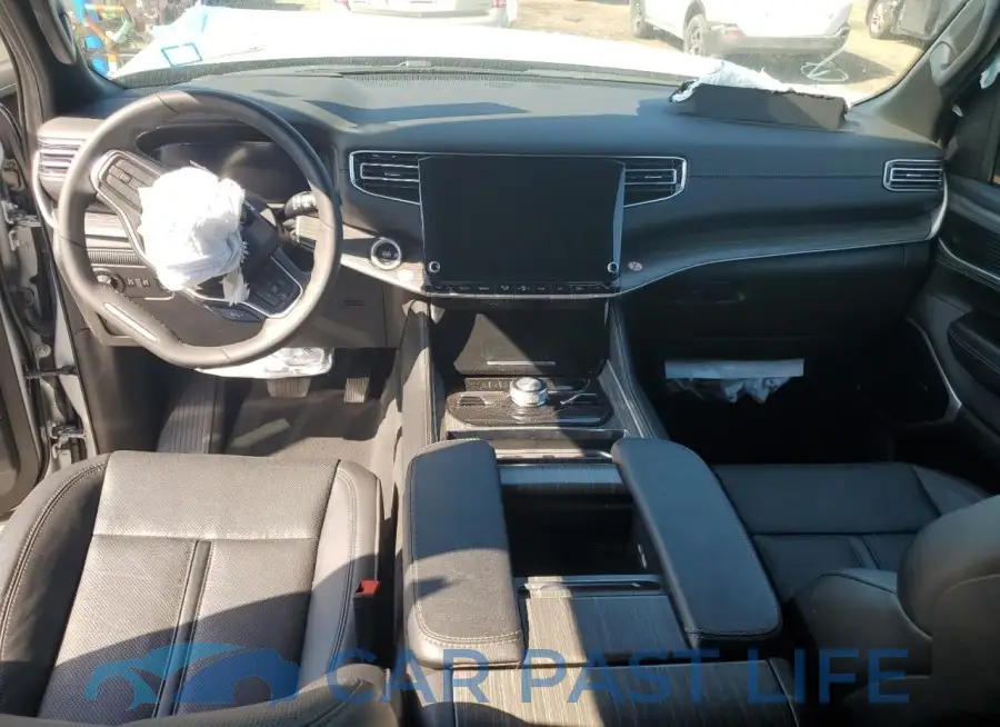 1C4SJVDP9RS171700# 8