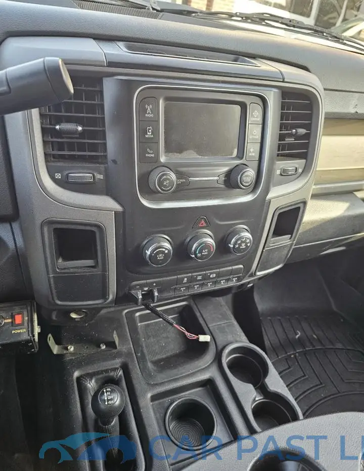3C7WRNCL3JG209882# 9
